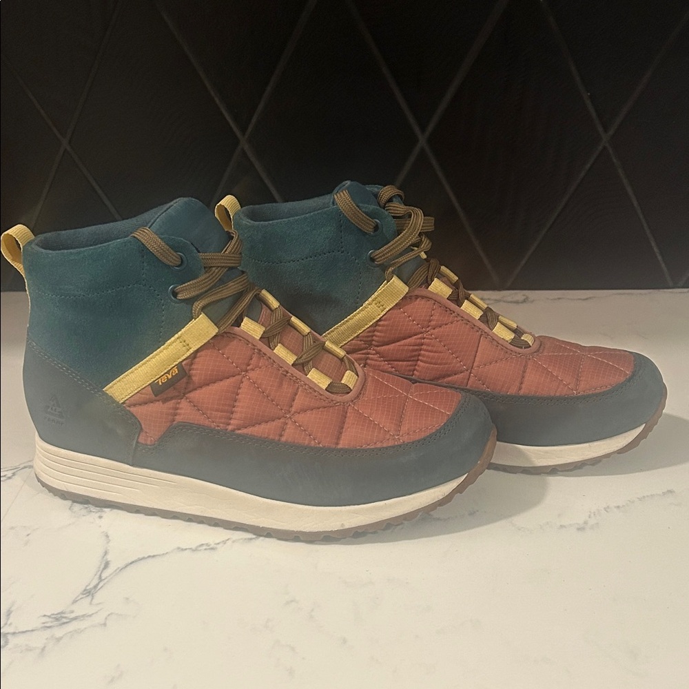 Teva ReEmber Commuter Waterproof Hightops
